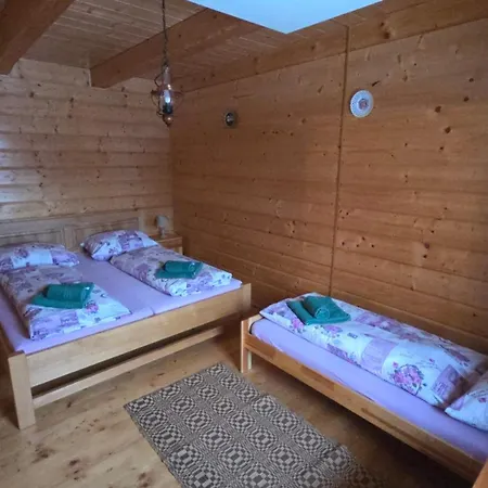 Hébergement de vacances Vo Dvore Osturna