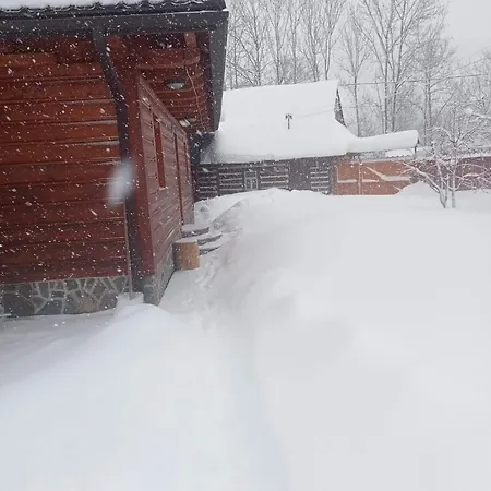 Vo Dvore Chalet Osturna