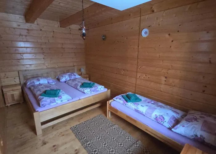 בית נופש Vo Dvore Osturna